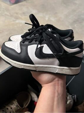 Nike Kids Black and White Low-Top Sneakers